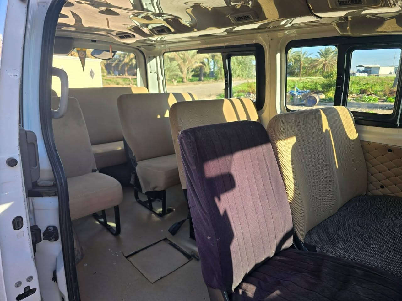 السلام عليكم سياره نوع نيسان ١٤ للبيع محوره غاز جاهزه *********** السعر ١٤٥
