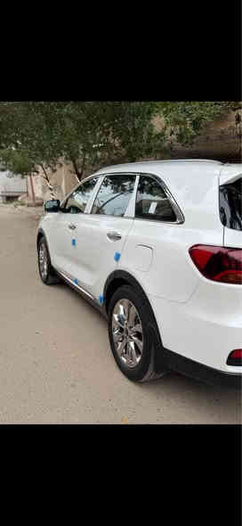 سورنتو 2019 
خليجي
ماشية 93 الف
السيارة مابيه صبغ فقط باب خلف باب الصدر مكانين بارد قبق صندوق على كد اصبع بارد
كير و مكينة مكفوله و السيارة حال جيد
مواصفات بانورامه هند بريك بصمه اربع كامراة كشنات جلد رقم *********** بغداد
