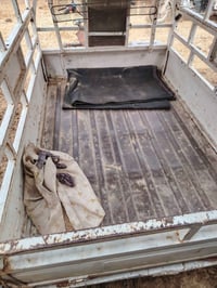 ستوته للبيع الموديل 2016 عليها محرك 23 ستوته رقم سنويه07745930466