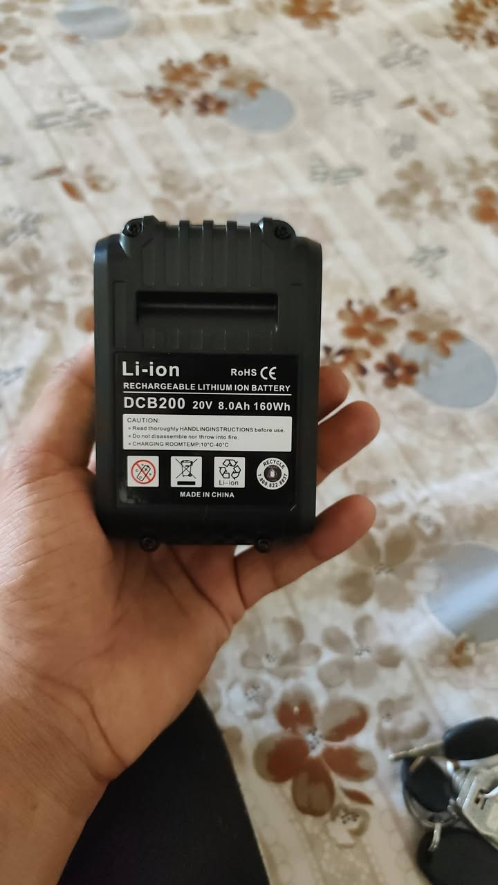 للبيع استيراد بريطاني فقط البطارية تجاري السعر 160مع التوصيل ***********
