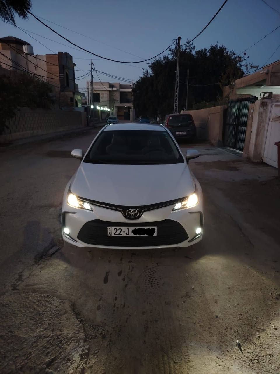 سلام عليكم
▪︎كورلا خليجي ساز 2021  رقم اربيل الدولي
▪︎كفالة عامة السيارة عدا خدش بسيط جدا بالبنيد ورصعة خفيفة جدا بالباب خلف السائق
▪︎ماشية 102 الف كيلو
▪︎محرك 1.8
▪︎كير محرك حدادية تبريد كفالة 
▪︎باتري جديد/تخم تاير جديد
▫️السيارة للمراوس مع كورلا هايبرد 2024/2025 شكل الخليجي
🔴***********/واتساب واتصال

