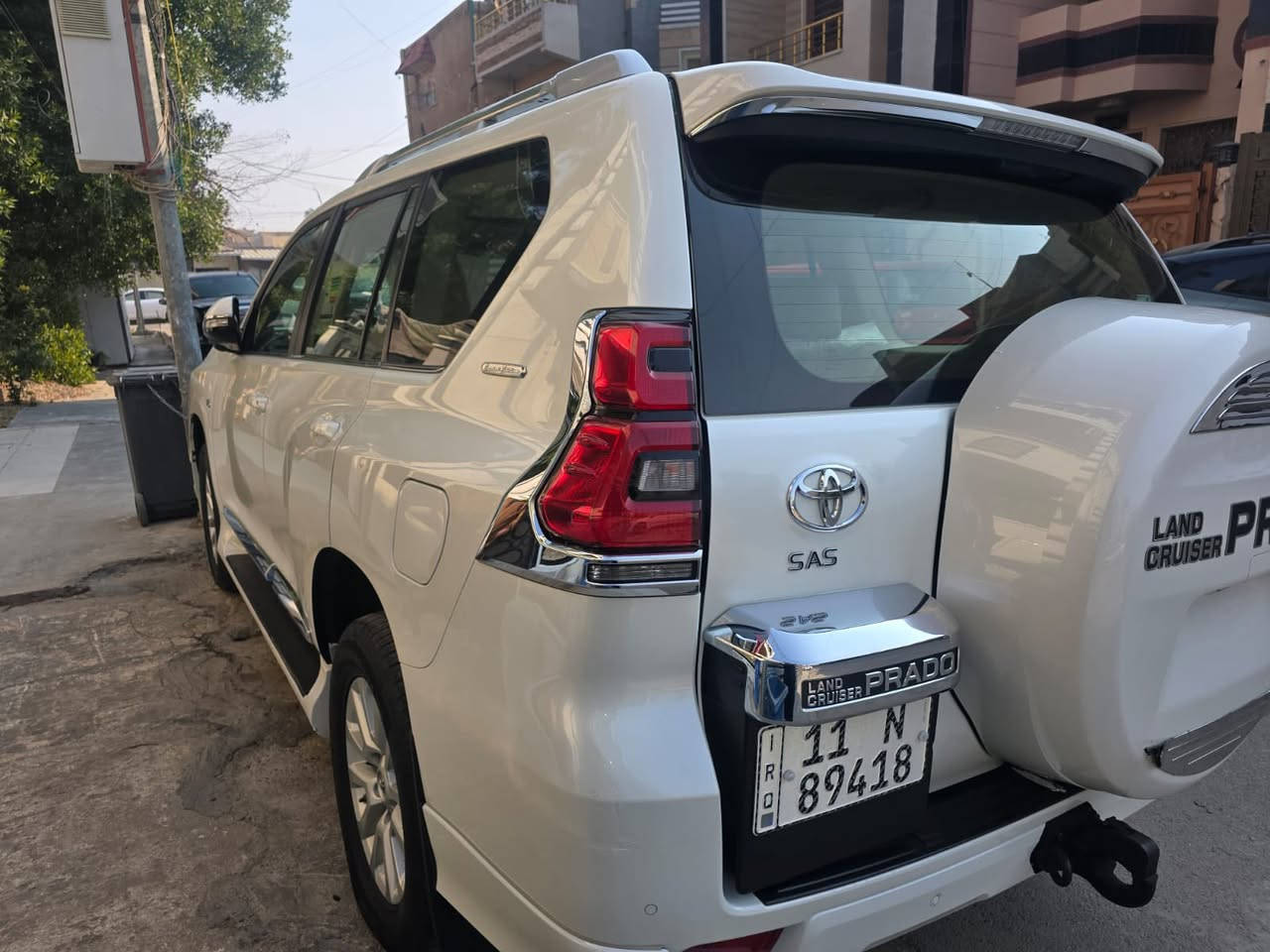 سلام عليكم
تويوتا برادوVX فول وكالة. موديل
2020كفالة عامة من كلشي سونر موجودبلصور
مواصفاتها : 
١-سلايت قماره
٢-مثبت سرعة
٣-حساس خلفي
٤-كاميره خلفي
٥- دبل تانكي  
٦- اشارات بالمرآة
- كشافات ضباب
٧-كراسي مخمل بيجي 
٨-شاحن واير ليس
٩-شاشه اصلية 
١١-حساس تاير   
١٤-مانع انزلاق
١٥-اربع جام اوتو
١٧-زراك لايت 
١٨-هوك خلفي 
١٩-ارضيات (كاعيات) اصليه 
٢٠-بصمات اثنين 
٢١-تكم ارضيه ليزري 
٢٢-تحكمات فول ستيرن 
٢٣-طفايه اصلية
٢٤-نظام زحف 
٢٥-ترحيب
٢٦-مري جانبي كهربائي (شفط)***
٢٧-تشغيل عن بعد *
٢٨-عدة طوارئ
 ٣٠- داخل بيجي
٣١-شاشة ملاحة باللمس
- كاميرا خلفية 
- بلوتوث
- مشغل CD
- منفذ AUX & USB
٣٢-محرك 4.0 لتر 6 سلندر 
اضائه داخليه
الاستفسار اكثر الاتصال***********بغدادصليخ.   سعر41000$
