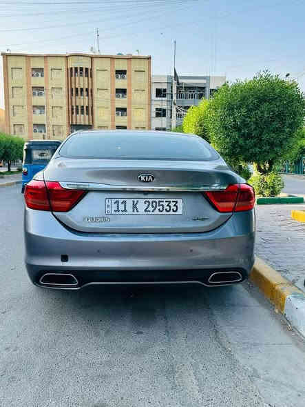 السلام عليكم كيا كوريس لعشاق الفخامه و الرئاسي 
للبيع فقط فقط كوريس 2014 خليجي كفالة من الصبغ و التبديل حتى الدعاميات عدا بارد كد اصبعين مال رصعه فول مواصفات    
السياره مكفوله كفاله عامه 
 
-داتو شو  
-حساسات امامي خلفي 
-رادار 
-تحديد مسار + تحديد المسافة بينك وبين السيارة الاخرى
-توقف ذاتي 
-نقطه عمياك 
-تحكمات خلفية كامله 
-كشنات امامي خلفي كهرباء
-شاشات خلفية 
-كشنات خلفية تدفئة تبريد 
-كشنات امامي تدفئة تبريد 
-خزن وضعية كشن السايق
-مساج كشنات امامي خلفي
-بردات عدد ٣ 
-سلايت روف 
-زراك لايت 
-شفط +اشاير مري 
-بصمه تشغيل و بصمه ابواب و بصمه جنطة 
-سايد بريك بصمه 
-درايف مود (سبورت / ايكو / نورمول)
-اوتو هولد
-ماوس للتحكم بكافة اعدادات السيارة و الشاشة
-عدادات ليزرية 
-تحكم ستيرن كامل + تحكم بالعدادات وتغيير اشكالهن
و بعد بيها هواي مواصفات 
السعر 170$ 
***********
