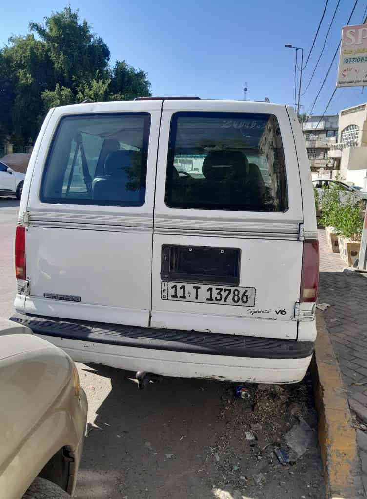 سلام عليكم سياره للبيع شوفر ليت فن استرو موديل ٢٠٠٣ تبريد قطعتين الكمبريسر عاطل محرك ٣٥٠ كير ٧٠٠ هزه جديده رقم نكليزي50$ وبيه مجال جديد***********
