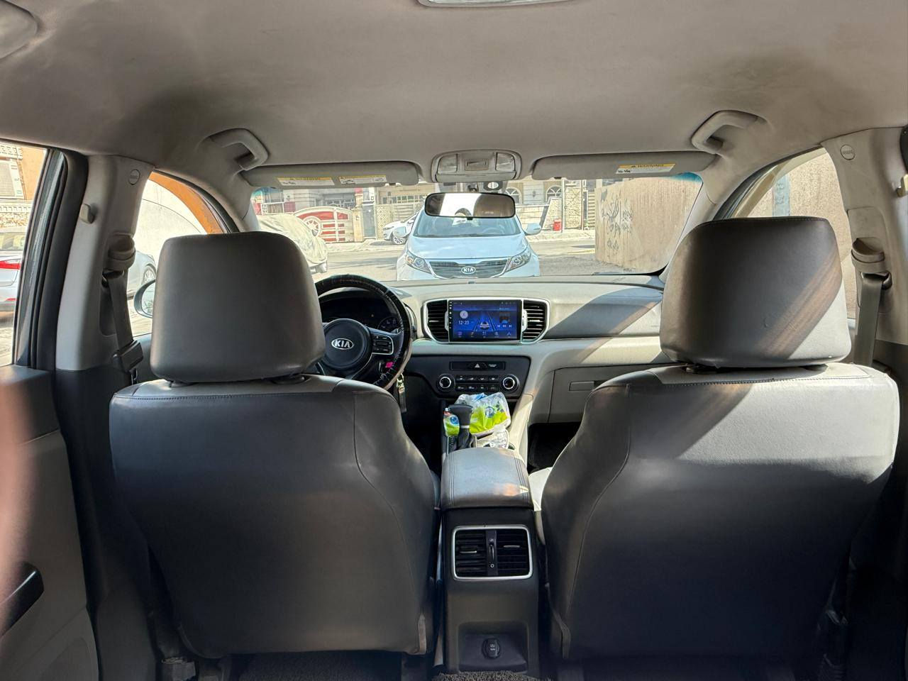 السلام عليكم 🌹🌹
كيا سبورتج امريكي 
2019
مكينة 2400 gdi 
رقم بغداد مشروع وطني باسمي 
مكانها بغداد المنصور 
ضررها جاملغ وبنيد موضح بالصور 
سعرها 160 وبيها مجال قليل 
للاستفسار اتصل على الرقم 
مكلف بالنشر ..اتصل ع صاحب السيارة 
***********
