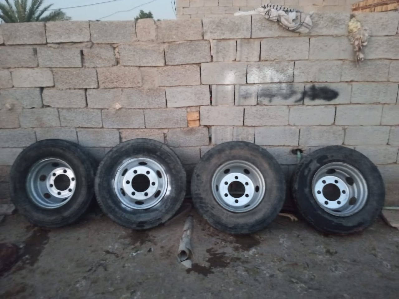 سلام عليكم وياله لبيع 17 ونص نضيفات العدد 4 % ***********
