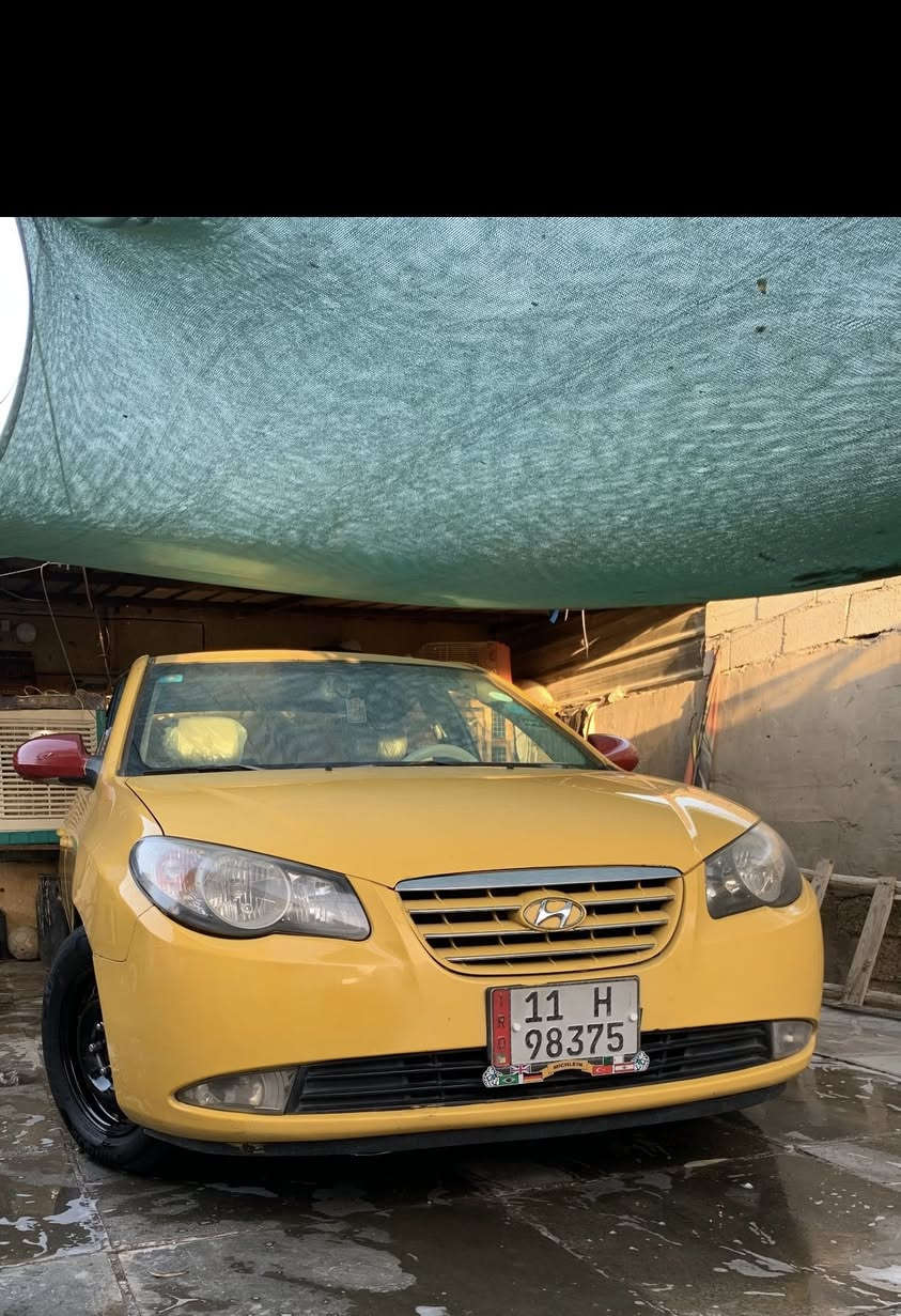 سلام عليكم / النترا امريكي 2010 مكينه 2000 دوش المرغوب تدفئه تبريد ثلج /تخم تاير جديد /دبلات جديده / باتري جديد دواخل نضيفه ومغلفه شاشه وكامره خلفيه رقم انكليزي بسمي بيه جاملخ خلفي ومعجون وسونار اخر الصور  سعره 95 وبيه مجال  مكاني بغداد الشعله ***********
