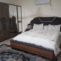 غرفة 9قطع استعمال قليل للبيع الكنتور7ابواب+ميز+جرارات+مراية+جرباية مع ...