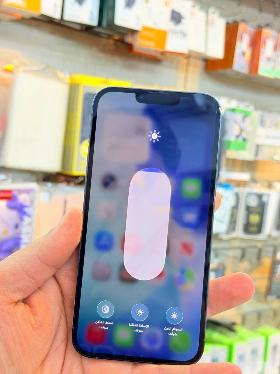 ايفون 13 برو ماكس
ذاكرة 1 تيرا  يعني 1000 كيكا
بطاريه 89 
لون مميز بحري 
نظافه 100% مكفول شرط الفحص 
للبيع او مراوس مكاني كربلاء ***********
السعر 775 الف
