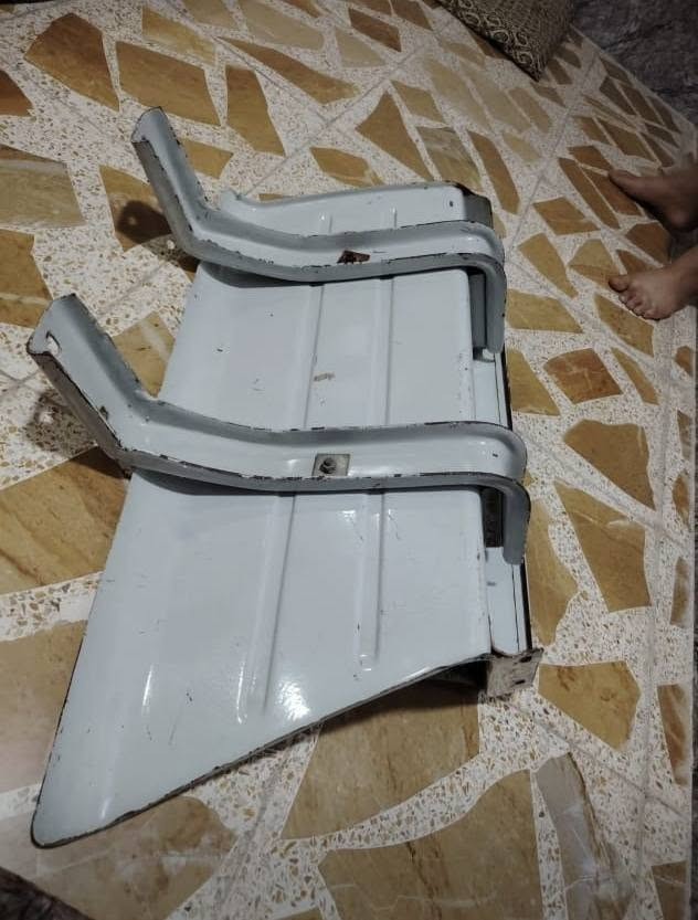 للبيع دوسه مال 111 جديده قطره صبغ مابيها مامشدوده عل السياره
صفحه السكن مكانها موصل *********** بي واتساب سعرها 150الف قفل
