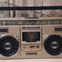 نشنال باناسونك • راديو مسجل • بطاريات ٨