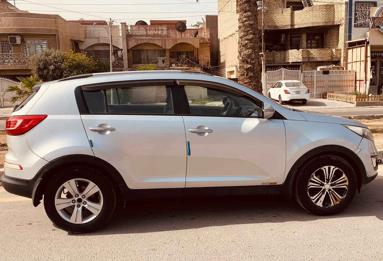 سبورتج ٢٠١١
رقم بغداد دولي
خليجي مكفولة من الدعامية للدعامية (طخة بالجاملغ موضح بالصورة)
مكينة DOHC 16V
وكير مكفولة وضع الشركة
تبريد وتدفئة شغال
ماشية ٩١ الف 
المكان السيارة  بغداد استخدام بيت 
السعر 126 الف بية مجال 
مكلف بالنشر اخوان
للاستفسار ***********
