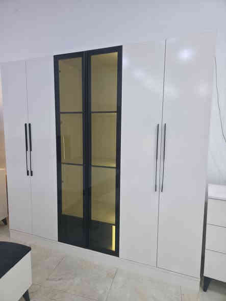 🛏️ غرفة نوم حديثة 5 قطع جديدة بالكرتون
✨ تحتوي على كنتور أنيق مزود بإضاءة داخلية و دروج عملية
💡 والميز تواليت مزود بإضاءة تعمل باللمس لإطلالة عصرية وجذابة
📦 السعر فقط 435 دولار
✨ متوفر 9 قطع بسعر 595 دولار 
📍المكان: دهوك – مالطا
🏬 معرض جودي
📞 للاتصال: ***********
------------------------
#معرض_جودي_بدهوك 
🪑 أثاث تركي فاخر
غرف نوم – غرف جلوس – غرف شباب – طاولات – كنتور – أسفنج عالي الجودة
✅ عروض مميزة وأسعار تنافسية
📌 ناونیشان:
⛔مالطا خاری-فرعی ئکی به ری سیناعی- به مبه ری مه دره سه (مالتاژئری)
📌 العنوان:
دهوك – مالطا القديم – أول فرع قبل صناعة تصليح السيارات – مقابل مدرسة الابتدائية
(قريب من مطعم مالطا – كونديه مالطا – خارنگه ها مالتا)
#دهوكا_رنكين #موصل #غرفة_نوم #اثاث_منزلي
