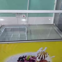 عارضة ايسكريم للبيع السعر 800 وبيهه  مجال الشراي يتصل 07765400316