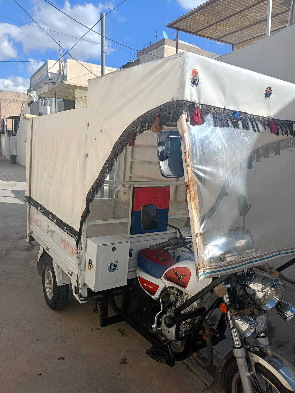 السلام عليكم
للبيع موديل 2022 نضيفه اي نقص مابيها خير من ألله 
التواصل على الخاص


**إذا كنت صاحب هذا الإعلان وتريد حذفه لأي سبب، رجاءا أرسل رسالة إلى الدعم الفني**