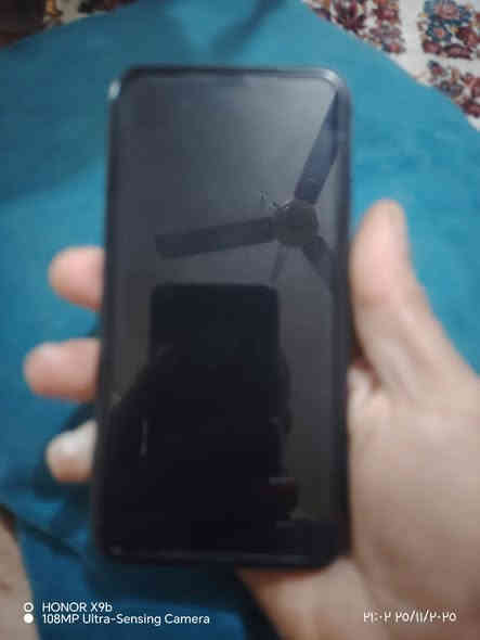 ايفون ١١. جهاز ممفتوخ بلادي شرق اوسط /AA
ذاكره ١٢٨ بطاريه ٧٤ ماتصرف شحنه يخبل يشهد الله 

جهاز نضيف فقط بي نقط بالشاصي 

مراوس اندرويد او بيع سعره ٢٦٠

مكاني بغداد الشعب
تواصل/***********
