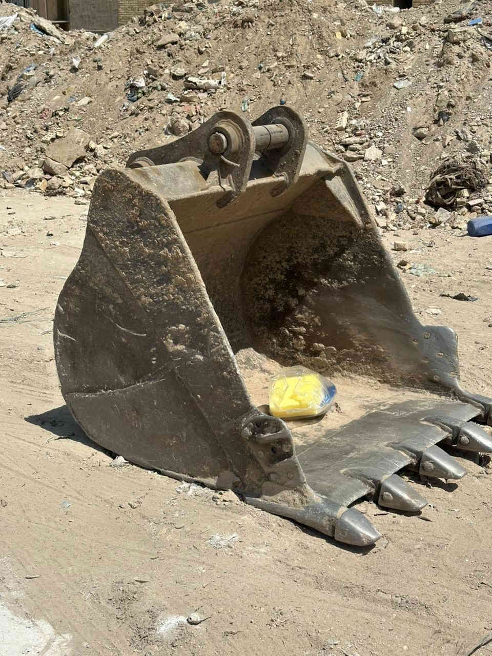 السلام عليكم كيلات عدد2وحده مترو20وثانيه متر+كماشه اصليه مكان بغداد الدوره تصال***********
