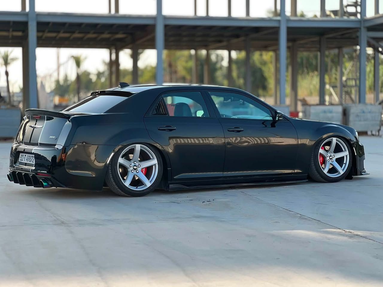 السلام عليكم
Chrysler S300 2016
كلايسلر S300 اوباما
فول موصفات 
بجم عريض
حساسات اماميه 
حساسات خلفيه
بنوراما 
لد امامي متغير 
لد خلفي متغير
سقف روز رايز
دركه فورچيت RPM
سستم صوت Beats
دمام خلفي بالصندوق
جكات من كات باك تنزل السياره وتصعد
اناره محيطيه
تدفئة مقاعد اماميه
رادار جانبي
اشاره بالمري وتدفئه
نقطه عمياء
فلنجه مزرف بريمبو 

‎ويل نجمة اصلي وتخم تاير جديد
وبعد بيها هواي سوالف
٤ قطع صبغ بالسياره
للاستفسار ***********
