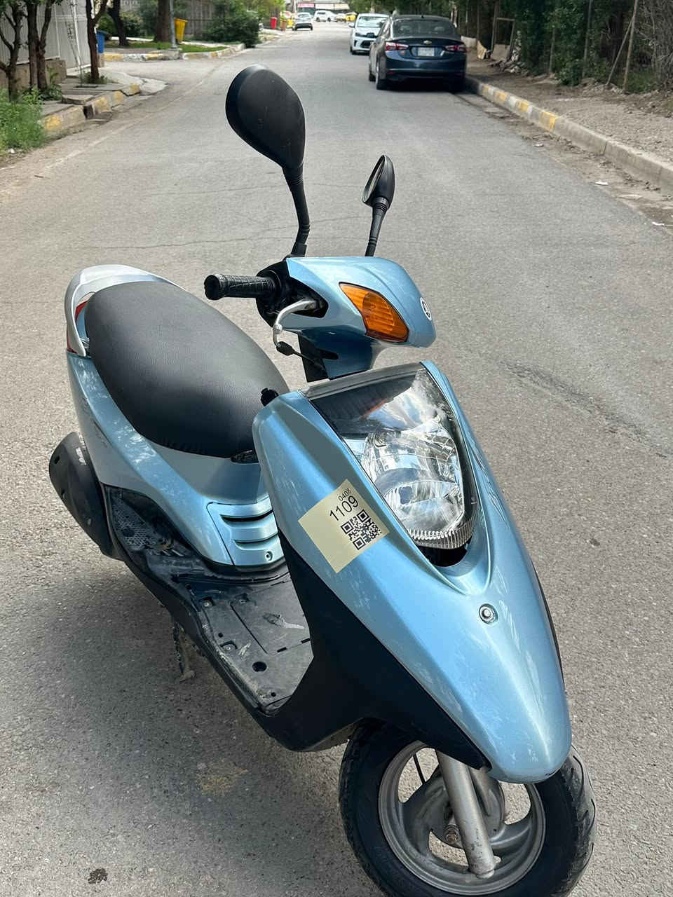 السلام عليكم دراجه بريز للبيع الدراجه نضيفه مابيهه اي نقص  السعر 650 اوبيهه مجال العنوان بغداد شارع فلسطين ***********
