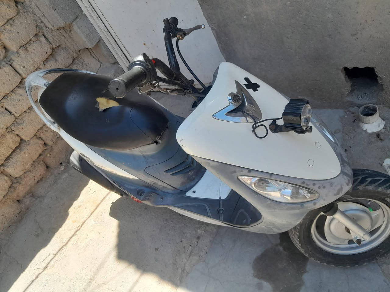 سلام عليكم دراجه ماكس قجمه محرك ناعم سلف هندر تواير جدد ضفيره جديده سعر 350 وبيها مجال حك الجيه متواجد شريحه واتساب فقط ***********
