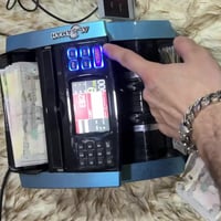 عندي هذا جهاز للبيع مشتري قبل شهر ب ٢٥٠ الف اريدة ب ١٥٠ قفل مكاني بغدا...