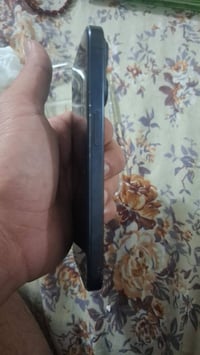 آيفون ١٥ برو • شاشة وكالة • بطارية ٨٧٪