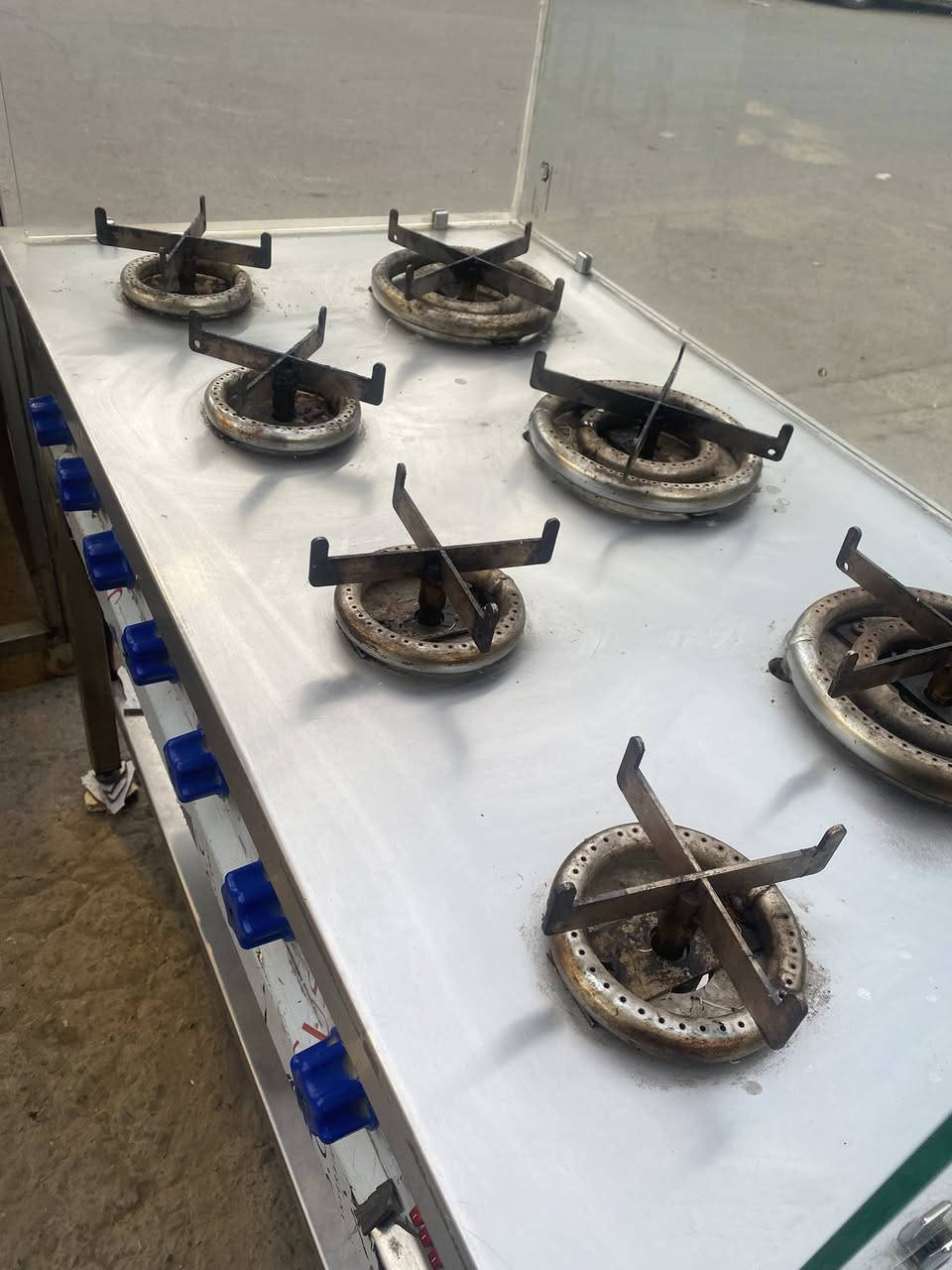 طباخ تركي للبيع ***********
