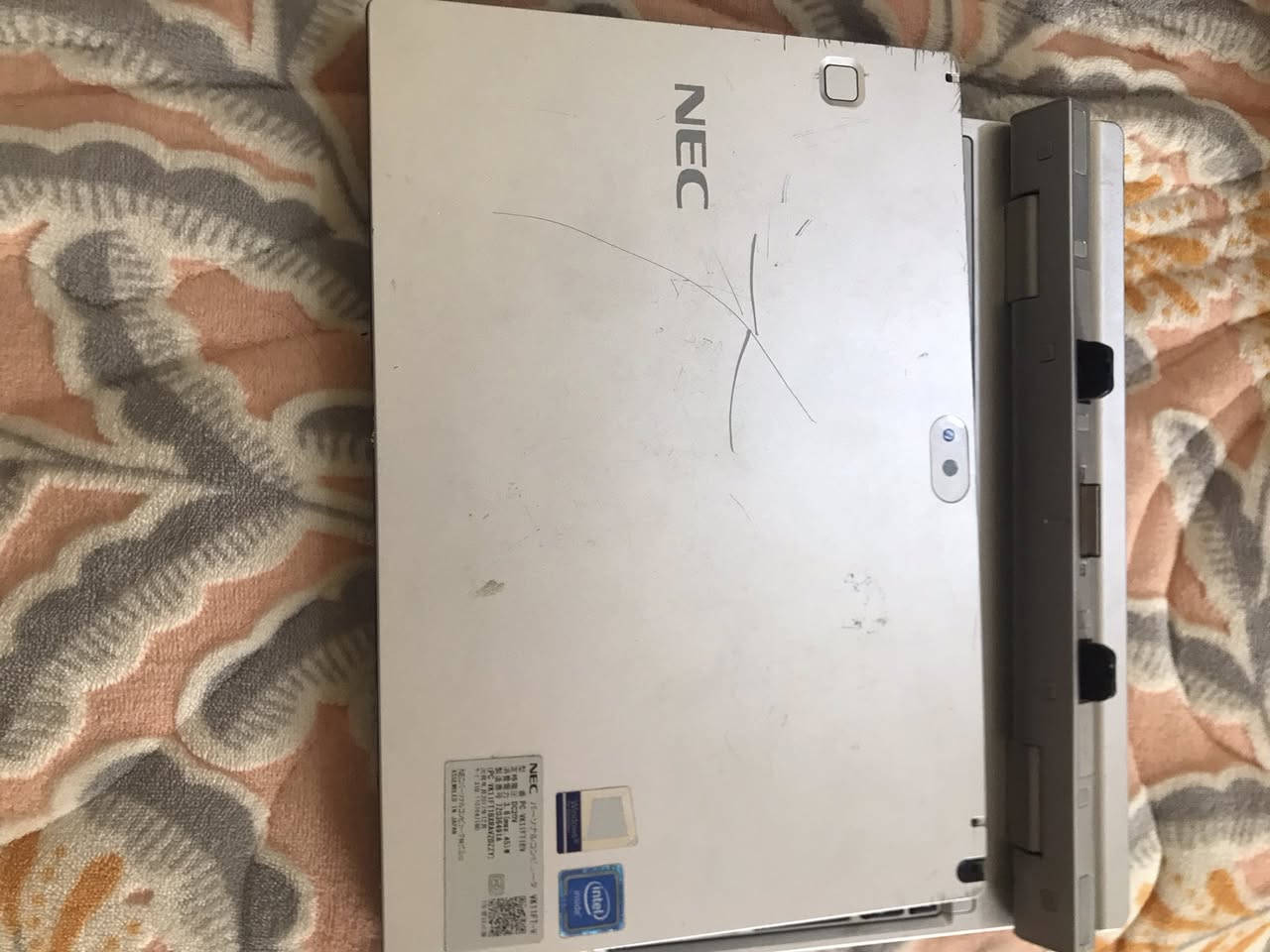 حاسبه نوع nec فرنسيه ذاكره 64 تصير ايباد وحاسبه بنفس الوقت بنظام الوندوز اني خاللها wendos 10 تصير مال دراسه حلوه وعمليه للاستفسار *********** او على الواتساب
