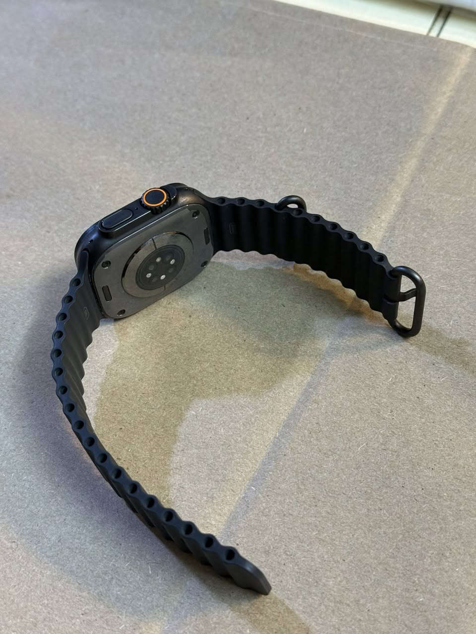 ساعة آبل وچ الترا 2 اوشن ربر باند 
استعمال قليل جداً بطارية 100‎%‎
السعر 850 المكان كرادة داخل 
***********
