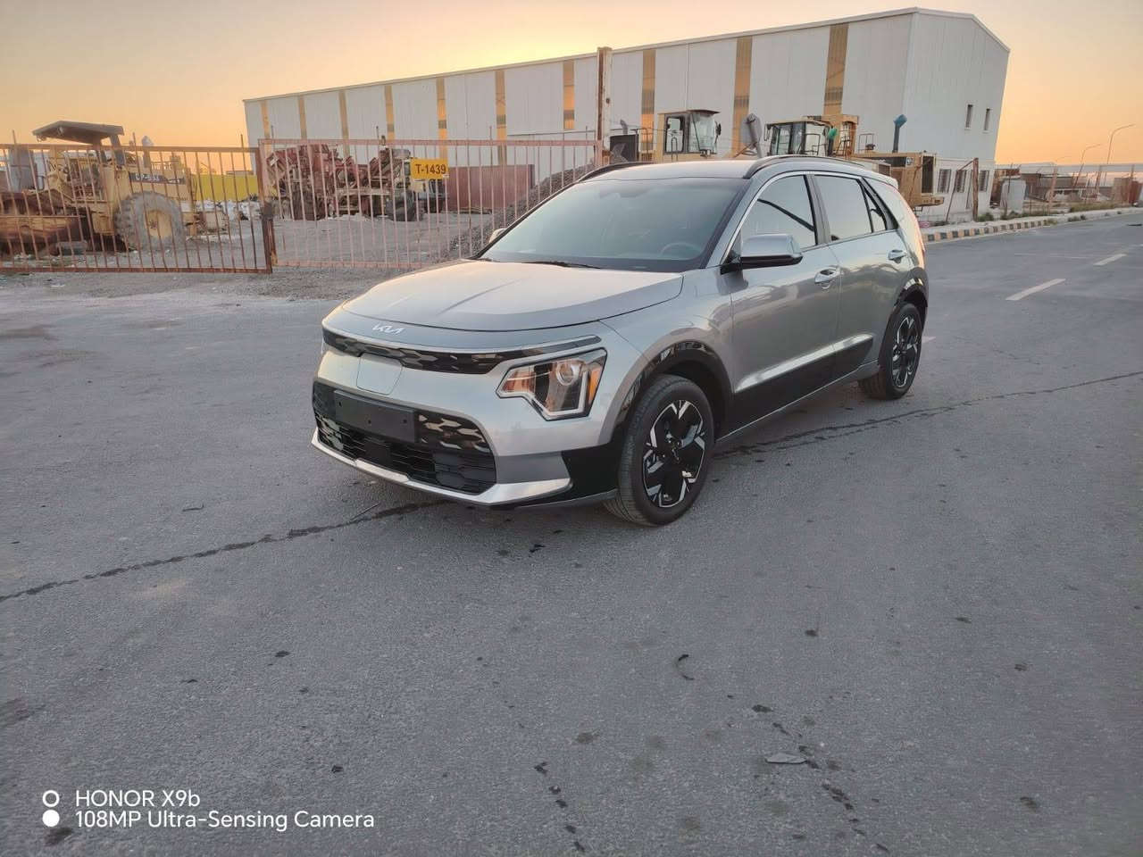 كيا نيرو الموديل 2024 كهربائي
موصفات السيارة فول
العداد المسافات 32663 ميل
حاليا السيارة بعمان
شركة عين ديالى لتجارة السيارات  امريكيا
العنوان الأردن الزرقاء منطقة الحره شارع 15 شمال معرض عين ديالى لتجارة السيارات
العراق ديالى بعقوبة التحرير مقابل مجمع التحرير للتسوق
00962790201350 الأردن
*********** العراق
