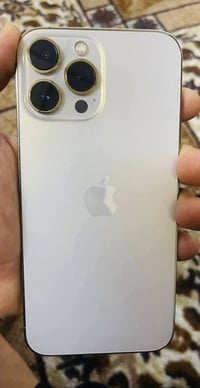 ١٣برو ماكس بطاريه مبدله اصليه  ألون ذهبي  ذاكره ١تيرا  الجهاز بلاد فقط...