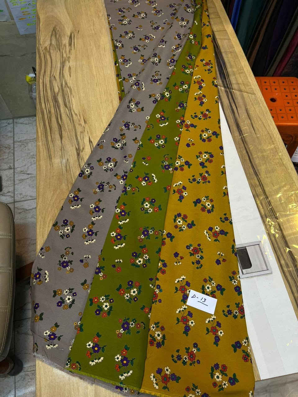 كل ماهو جديد ومميز لدينا♕
 #اقمشة كشمير 3Dشمالي
🚗يوجد خدمة توصيل 🚗


**إذا كنت صاحب هذا الإعلان وتريد حذفه لأي سبب، رجاءا أرسل رسالة إلى الدعم الفني**