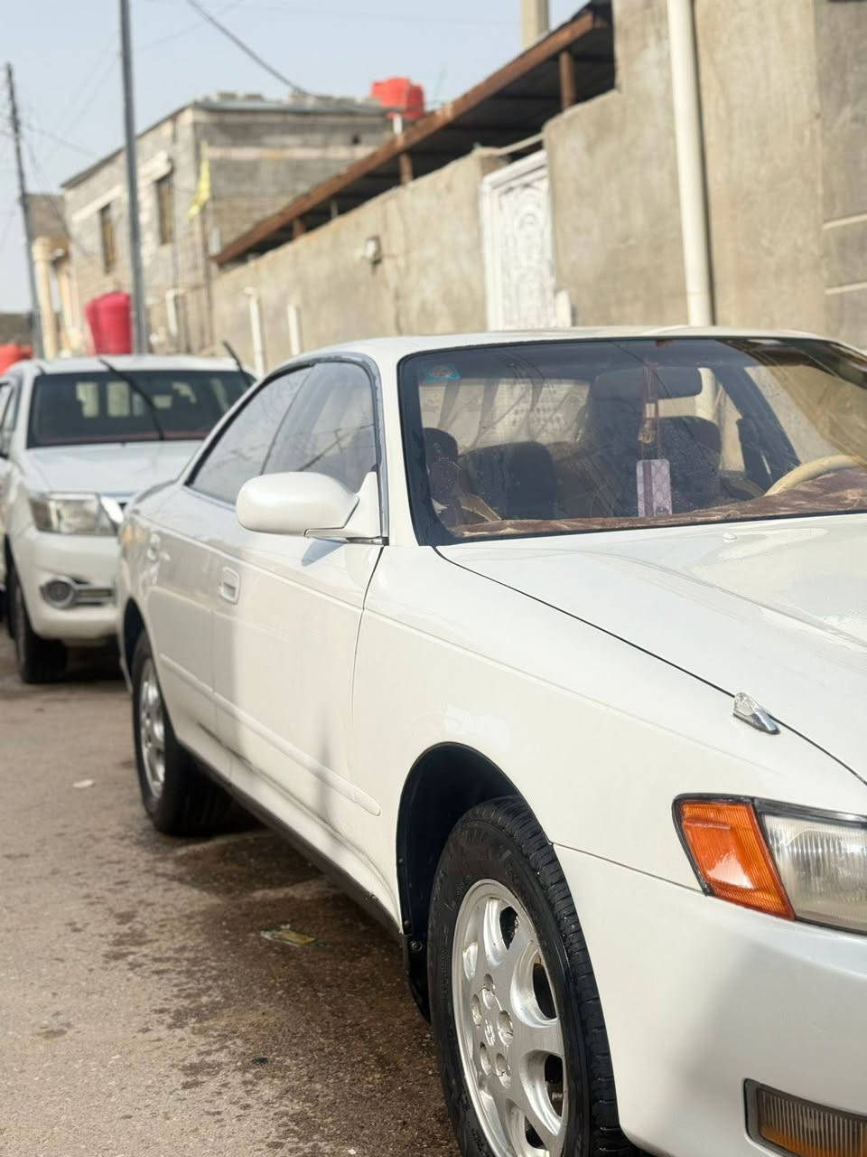 السلام عليكم مارك نفخ مديل 93 رقم نكليزي بسمي السياره كفاله كص ونقل جثه وضربه السياره مسستمه ومصبوغه فقط السعر ((75)) وبيه مجال رقم الهاتف ***********
