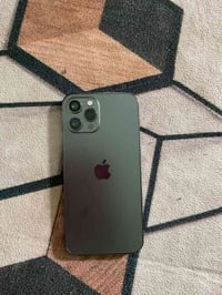 آيفون ١٢ برو ماكس • ٢٥٦ • بطارية ٧٧