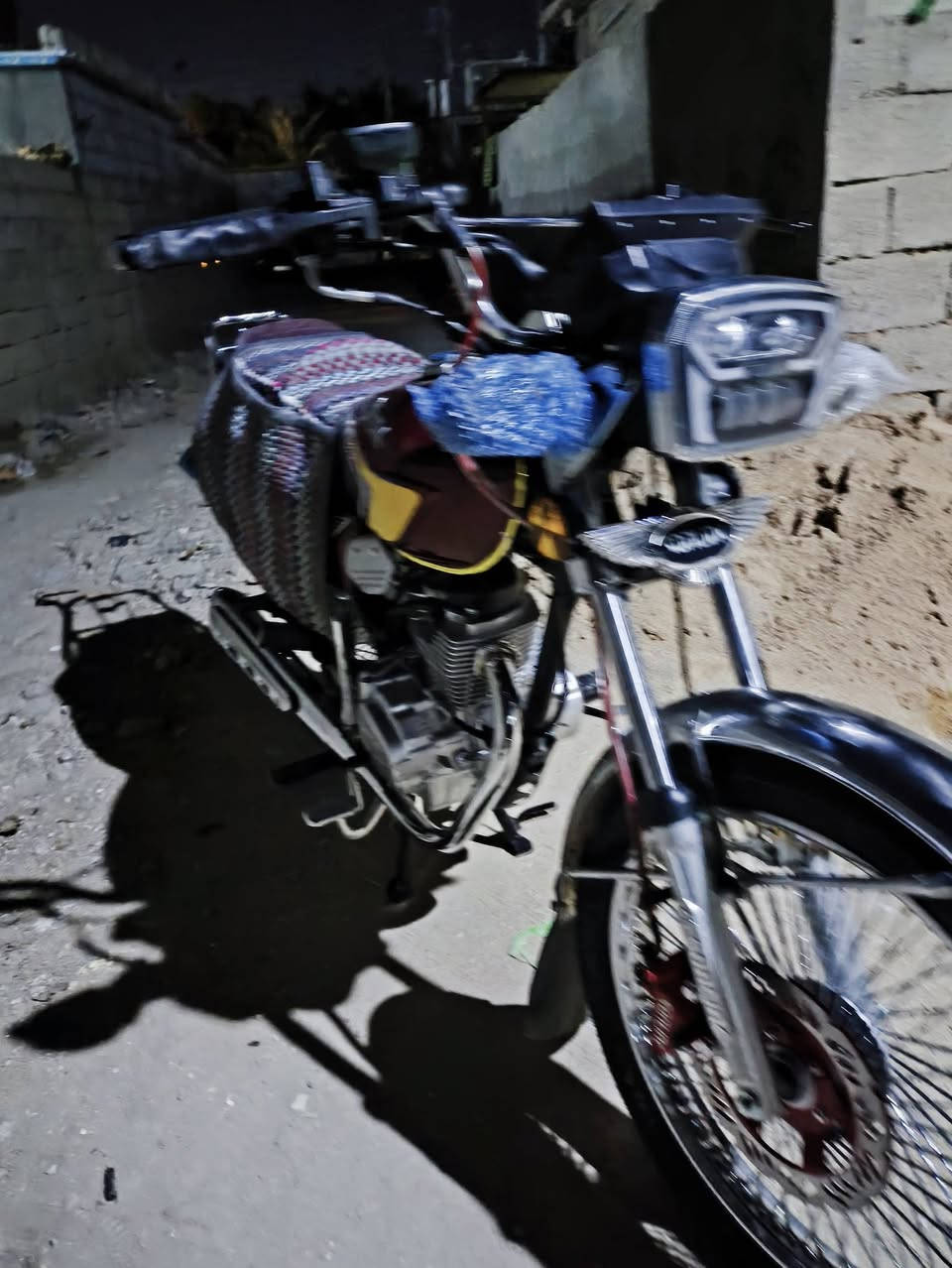 سلام عليكم  تايكر للبيع موديل 2025 بعده زيرو دراجه كامله مكمله بس العداد عطلان و الباقي كله شغال   الله شاهد شلعه و معدل فول وكاني  بابل جبله سعره  800 وبيه مجال للطيبين وهاذ رقمي  ***********
