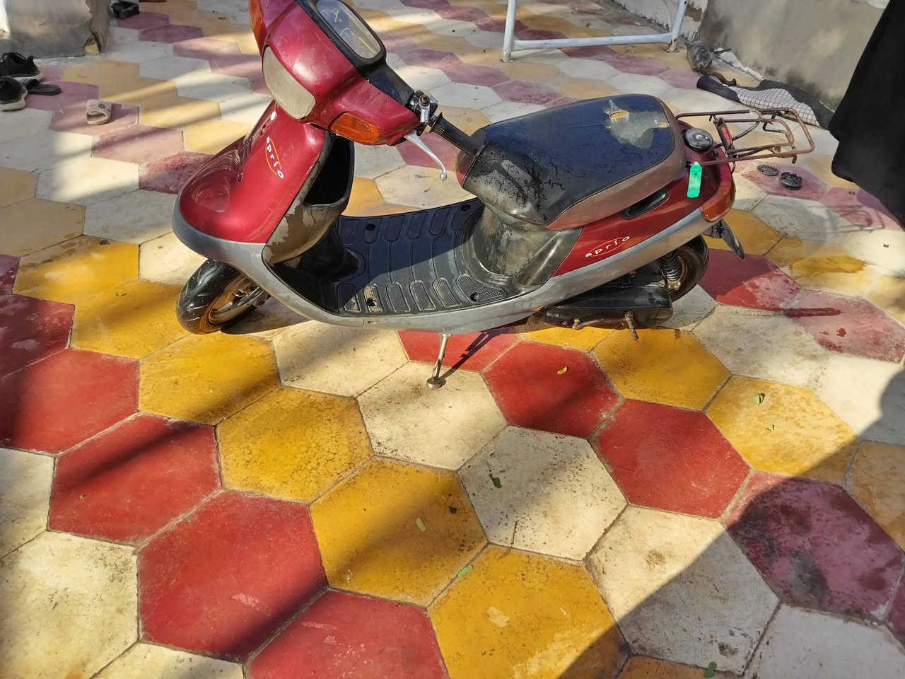 دراجة زعره محرك مفتوح دراجه نضيفه شاصيه نضيف مكينه ناعمه كهربائيات شغاله نكره سلف كلش حلوه سعره خاص هاذه رقم تلفوني ***********
