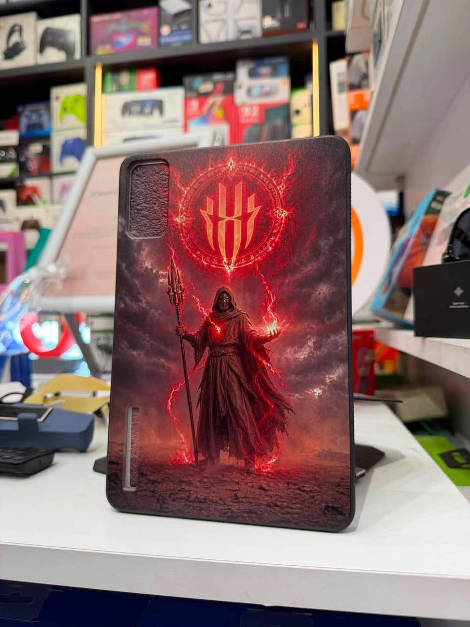 🔥 وصلت أخيرًا كفرات RedMagic Astra إلى ميوزك للموبايل! 🔥
إذا جهازك يستحق حماية بمستوى الألعاب، فهذا هو الوقت المناسب.

كفرات RedMagic Astra متوفرة الآن بتصاميم حصرية وجودة ممتازة، تجمع بين الحماية، الأناقة، والطابع الاحترافي لعشاق الـ Gaming والأنمي والألعاب.

✅ خامة متينة وعملية

✅ طباعة HD بألوان ثابتة ودقة عالية

✅ حماية ممتازة مع تصميم مميز يلفت الأنظار

✅ تشكيلة متنوعة تناسب جميع الأذواق

لا تخلّي جهازك مثل البقية… اختار التصميم اللي يعبر عن شخصيتك وخليه يبرز من أول نظرة. 🎮✨

📍 ميوزك للموبايل

📞 ***********

#RedMagicAstra #RedMagic #Gaming #GamingSetup #PhoneCase #MobileAccessories #MusicMobile #بغداد #كفرات #ريد_ماجيك #اكسسوارات_موبايل #Gamers #Anime #GameStyle
