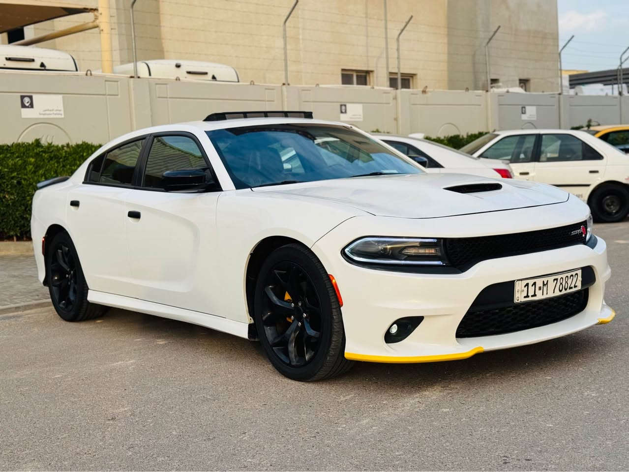 سلام عليكم دوج جارجر مديل 2019 اصل حادثه بنيد محدث وخشم الجاملغ صبغ رقم بغداد الدولي تحويل
مواصفات sxt plas فول واحد عل واحد
شاشه كار بلي 
تشغيل عن بعد 
حساسات خلفي امامي
ماشيه 84mi حقيقي 
مري قلاب
شفتان ستيرن
كشنات جلد تدفئه تبريد 
كامره خلفيه 
كشن كهربائي حضن 
للاستفسار اتصل ***********
***********
العنوان البصره
السعر 227 وبيه مجال Singapore
