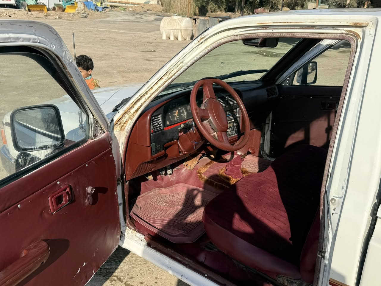 السلام عليكم بيكم 96 للبيع  نضيفه ب30 ورقه المكان محافظه ذي قار قضاء النصر رقم الهاتف *********** احمدالخفاجي لموشراي لايتعبني
