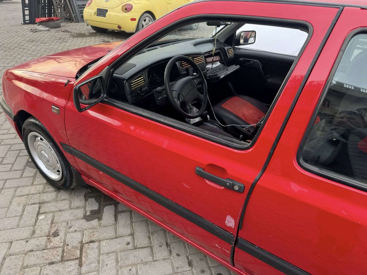 السلام عليكم كولف 92 السياره كامله صدر جديد مكينه كير خير من الله تبريد شغال سعره 45 وبيه مجال قليل مكاني بغداد مدينه الصدر رقم الهاتف ***********
