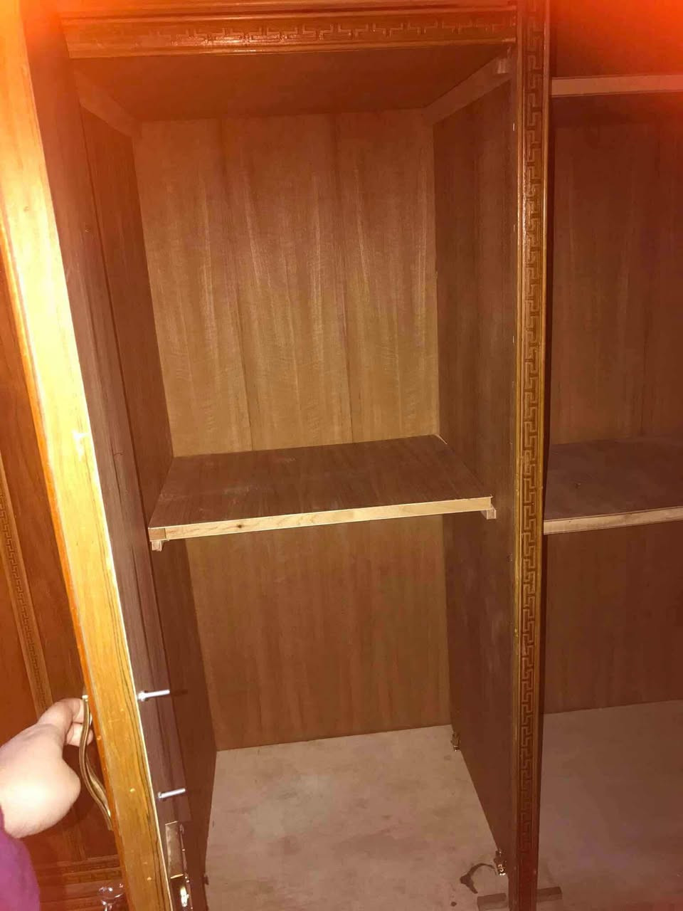 كنتور صاج من داخل وخارج ٥ ابواب الموديل نفخ ارتفاع ٢ونص والعرض ٣وشويه دواخل نضيفه ماعدا المجر بي كسر خفيف من داخل السعر ٣٥٠ قفل لو ممحتاجه ماابيعه لحد يكسر بي


**إذا كنت صاحب هذا الإعلان وتريد حذفه لأي سبب، رجاءا أرسل رسالة إلى الدعم الفني**