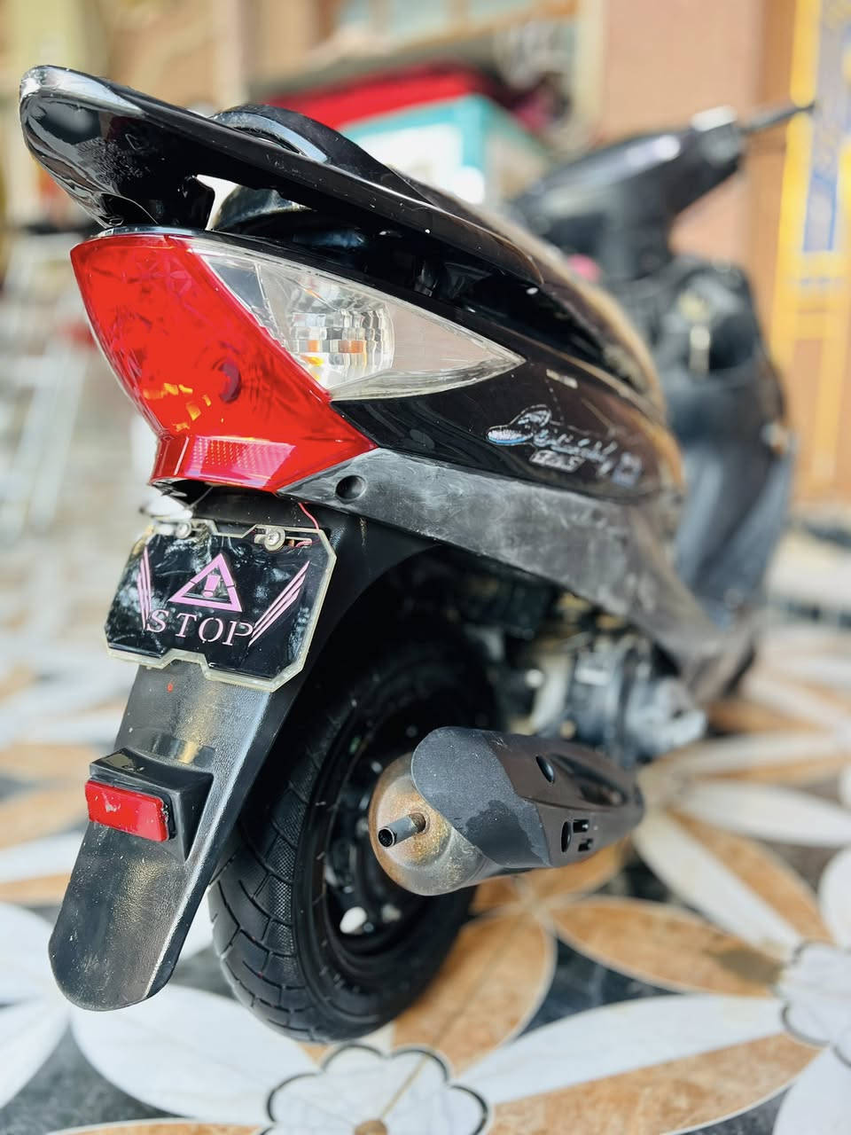 كامكو v2 موديل 2011 كفاله عامه ***********
