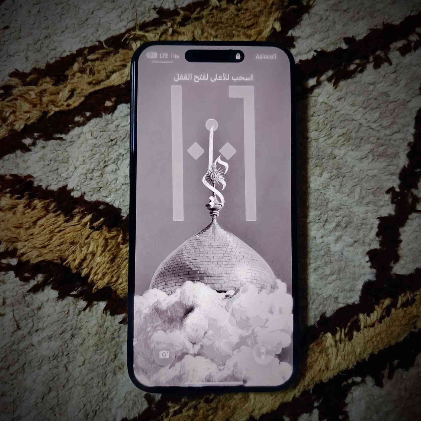 السلام عليكم ايفون 15 للبيع السعر 850,000 وبي مجال  بطاريه 95% ***********
