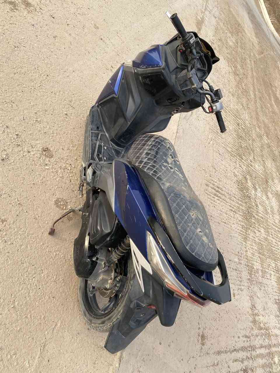 السلام عليكم اخوا
للبيع او المراوس 💵💸

دراجة سيام sym 🛵 
محرك 200 
المكان كوت حي الجامعة 
السعر 500 ابو بيهة مجال 💵💸🤑
الرقم *********** 
 رقم الواتساب ***********
