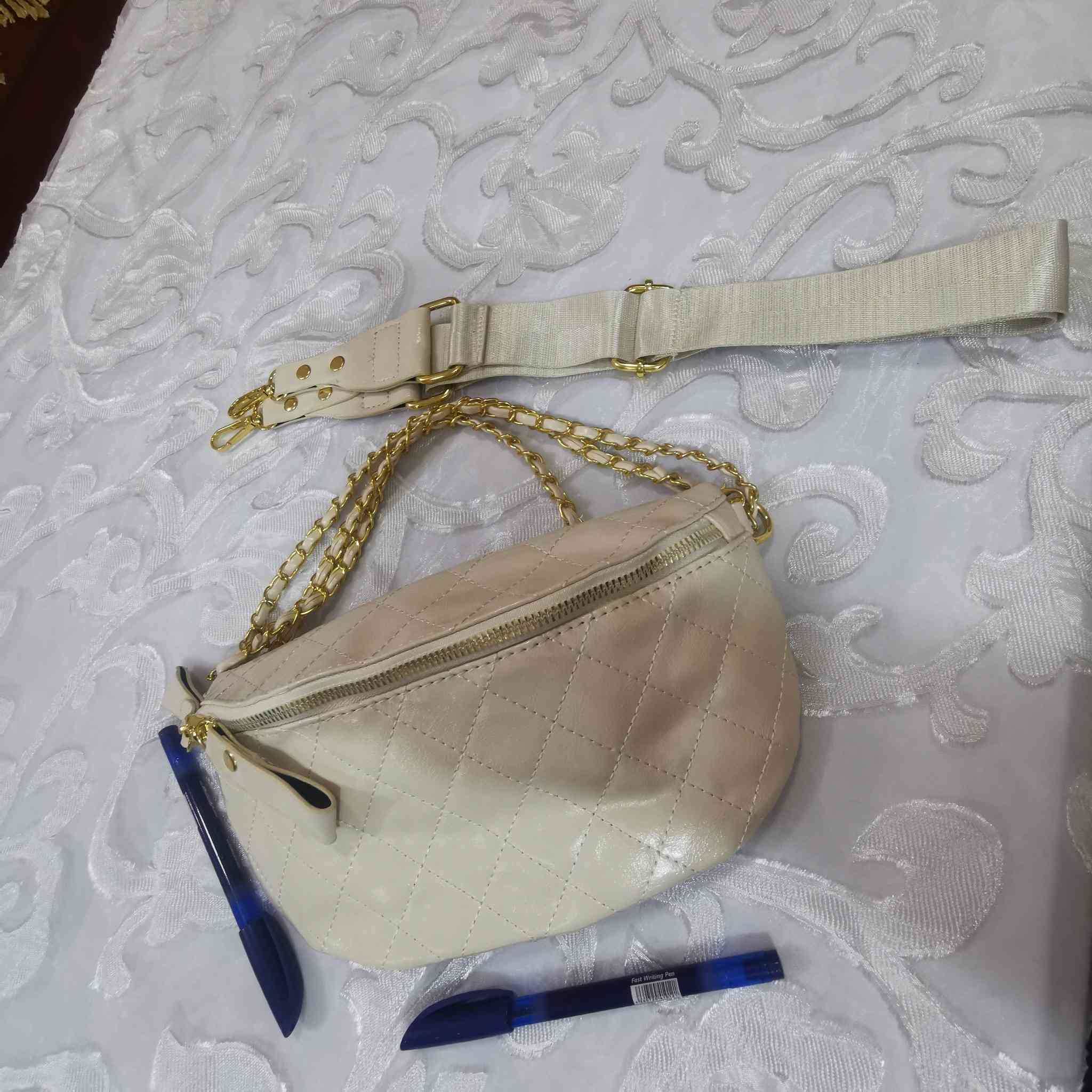 سعر قطعه ٨ الف وتوصيل ٥ الف


**إذا كنت صاحب هذا الإعلان وتريد حذفه لأي سبب، رجاءا أرسل رسالة إلى الدعم الفني**