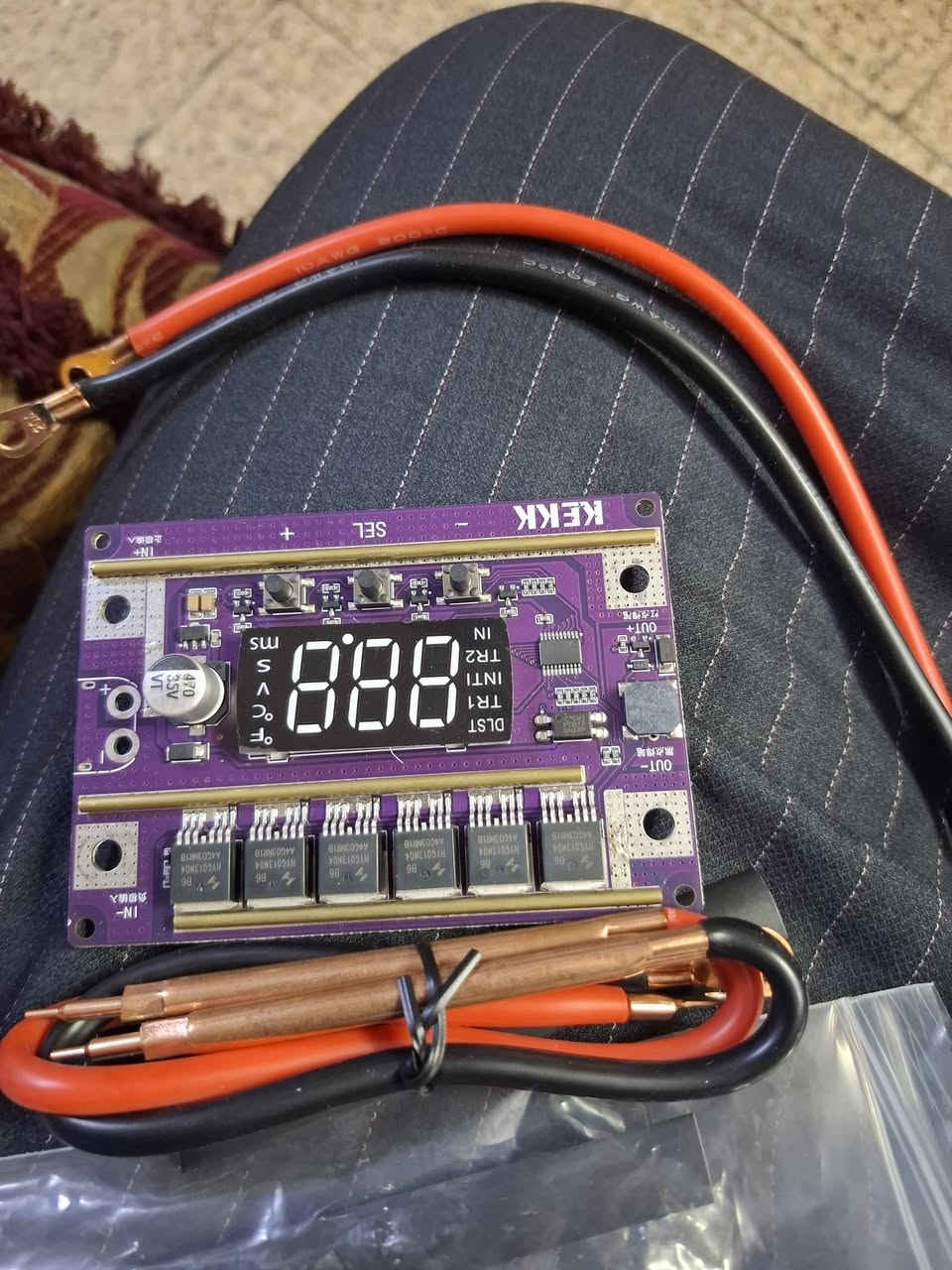 السلام عليكم كاويه نقطيه لي تفيده ينطي سعر وياخذه


**إذا كنت صاحب هذا الإعلان وتريد حذفه لأي سبب، رجاءا أرسل رسالة إلى الدعم الفني**