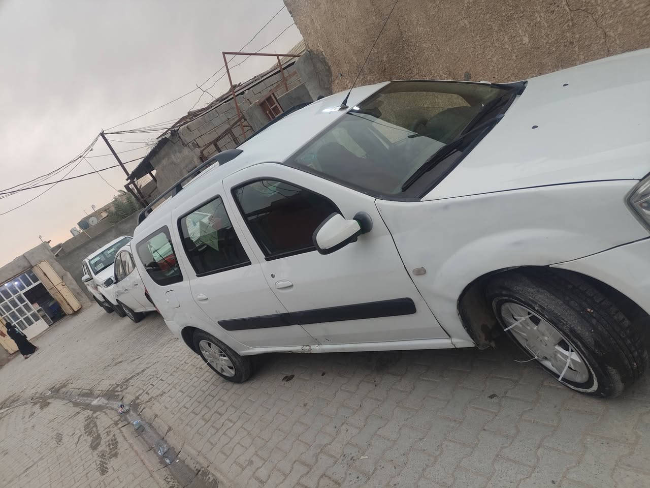 سلام عليكم رينو إلوكان سبعه ركب سعر50قفل ***********
