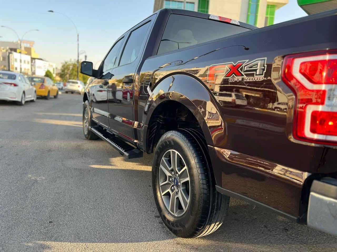 سياره فورد F150 موديل 2018 سياره لوك جديد
كير محرك لوك💯لا صرف ولا بخار محرك8 سلندر

——————————————————————

لون سيارة عنابي جديد سيارة كلش كوله جسم بشرط

موصفات باب لمس رقم السري🔝🔜 فتح لمس 

كاميرا حساس اوتو استوب®️〽️تحكمات استيرن

——————————————————————

هندر بريك لمس فور ويل ™️ اتارات حساس 🔴➰

بلوتوث اوكس ⛓️‍💥 تحكمات أسوات سي حساسات

——————————————————————

لايتات اوتو بلاكجتور.🔜. سيدي غزن 💯〽️ تلزحق

 

كتلوك شركه بيه بعده سياره ماشي 32 ميل بشرط ⛓️‍💥⛓️‍💥

—————————————————————

كهربايات صدر امامي صدر خلفي دبلات كوله جديد

سياره موصفاته  باب طويل شاصي قصير ⛓️‍💥⛓️‍💥⛓️‍💥

——————————————————————-

سياره بيه قطعه واحد فقط باخ امريكا فقط فقط

بدون شواصي بدون لغد بدون ايرباك🎈 شرط شرط

——————————————————————

سياره لوك كلش جديد مال بيت سياره دينار مابي 

مصرف كول شي جاهز ™️🔜🔖💯 شرط شرط 

——————————————————————-

سياره من تصعد بيه كولش جديد ونضيف حيل 💯

شرط تحويل وغرامات شرط 💯💯💯💯💯💯💯

——————————————————————-

السعر سياره (199) ورقه وبي مجال بسيط 

عنوان سياره كركوك رقم الهاتف ***********واتصاب
