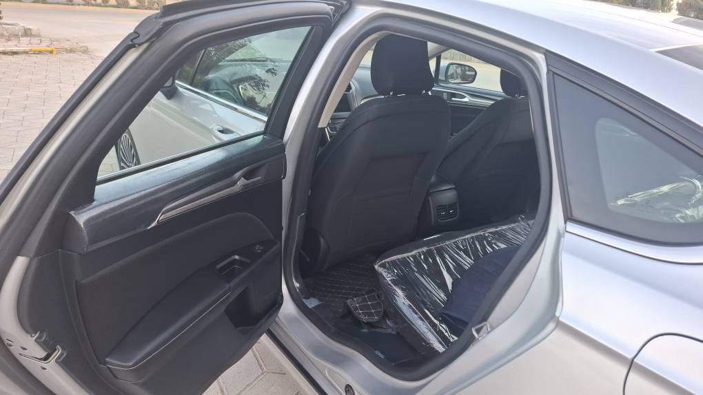 موديل 2017  
مكينه 2500  نتفس طبيعي بدون توبو
3 شاشات موصفات se ماشيه 60 ميل
مكينه وكير مامفتوحه
تخم تاير جديد حداديه جديده 
دهن كير ومكينه جديده بدون اي نقص
داخل اسود سيرفس كامل بدون اي نقص 
صبخ جاملخ وبونيت بدون دواخل وسقفه بس بخ بدون ضرر
سنويه بسمي الحد 2029 جديد 
السعر 114 ومجال  مكان السياره قضاء الكلار 
*********** كالار, السليمانية
