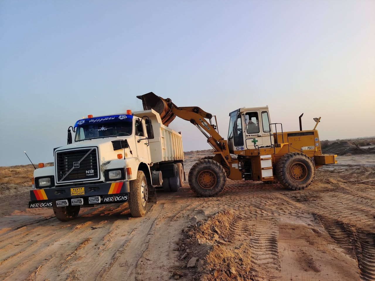 للبيع فالفو مكينه 21 كير 3*3 مكفول مجموعه 14 رقم أربيل سياره جاهزه لشغل الاستفسار اتصل ***********
